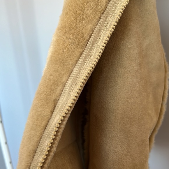 Beige Suede Sherpa jacket - Picture 5 of 8